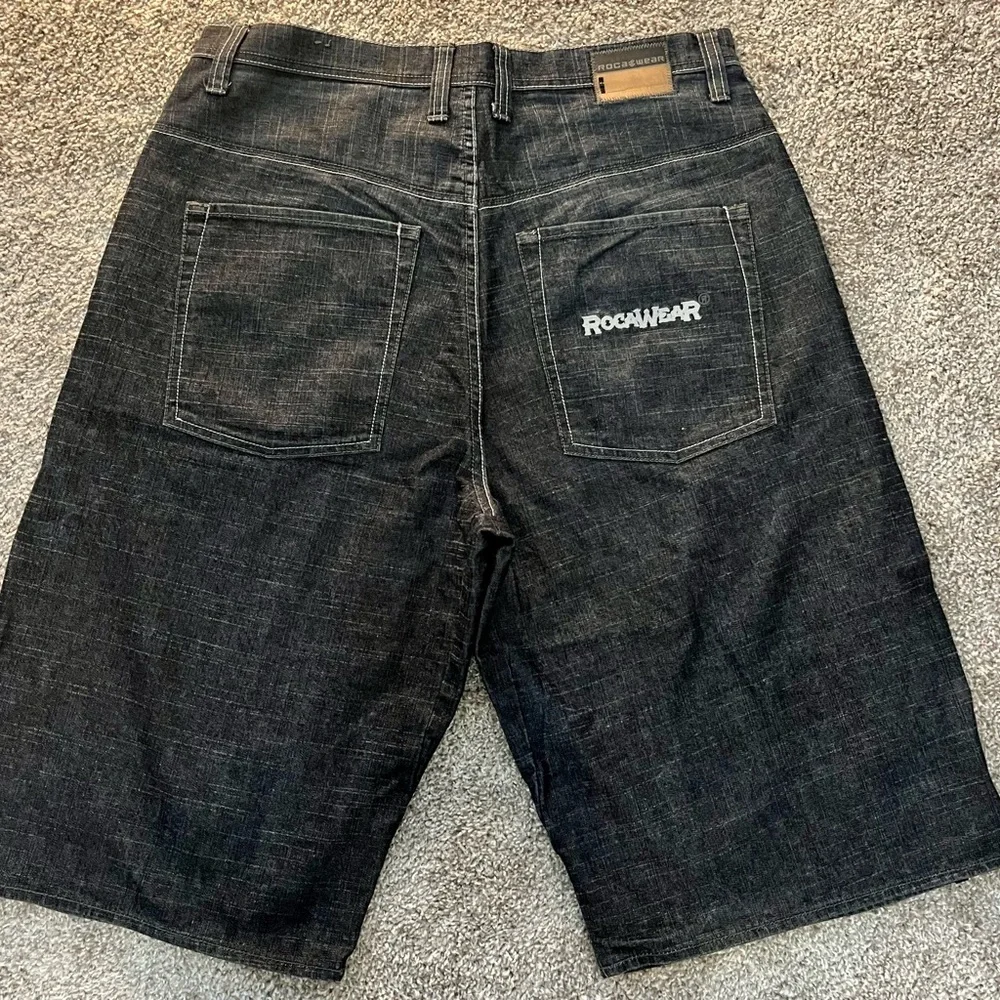 OG Rocawear Shorts - Picture 3 of 8